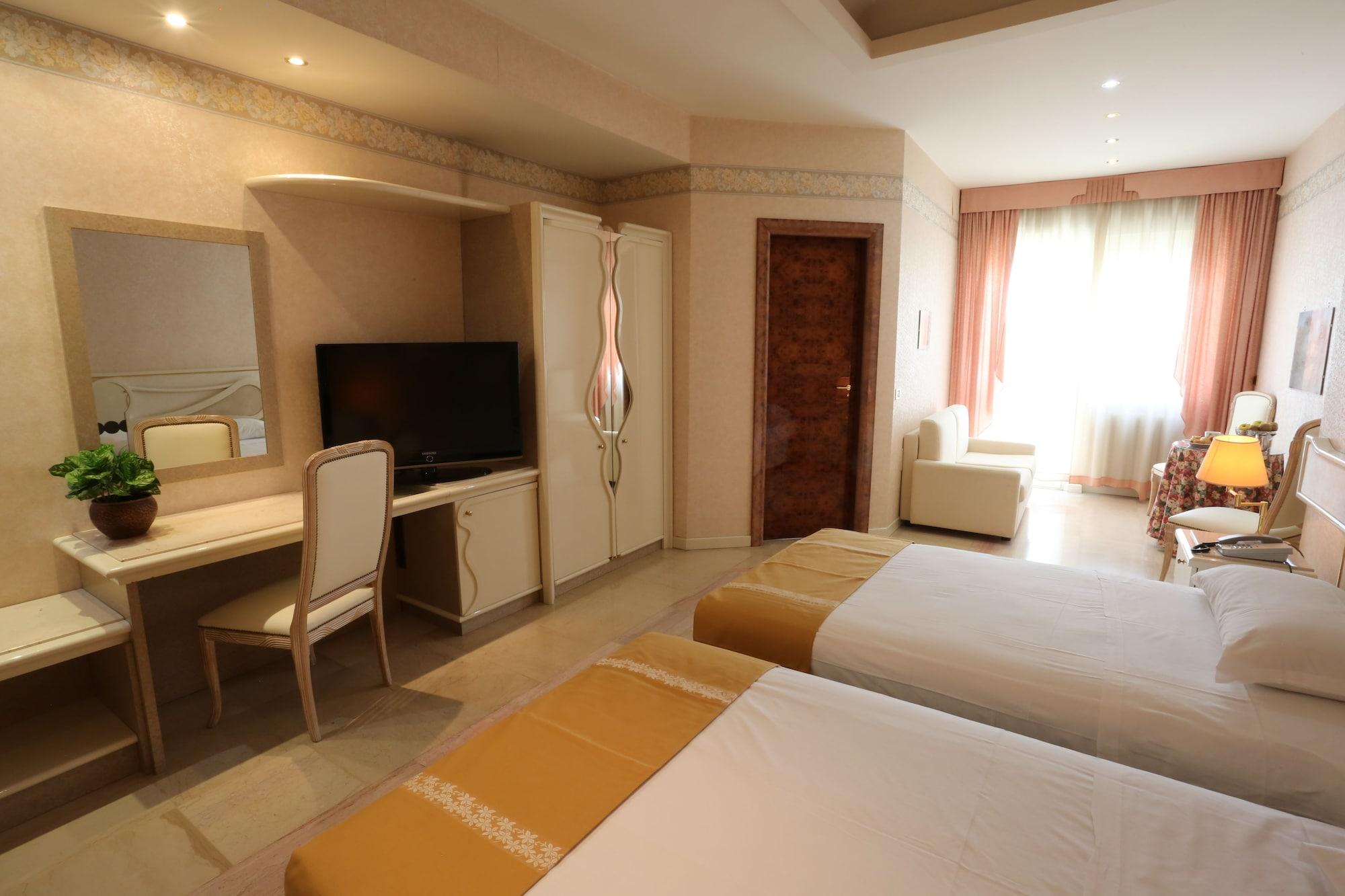 Hotel Europa Foggia Ngoại thất bức ảnh