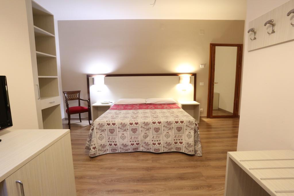 Hotel Europa Foggia Ngoại thất bức ảnh