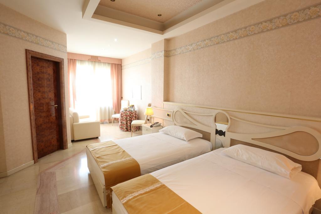 Hotel Europa Foggia Ngoại thất bức ảnh
