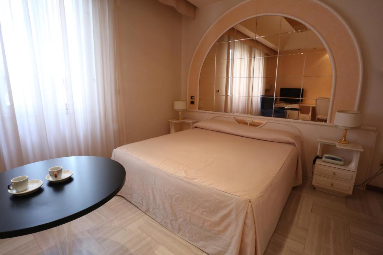 Hotel Europa Foggia Ngoại thất bức ảnh